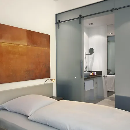 Doubletree By Hilton Frankfurt Niederrad فرانكفورت