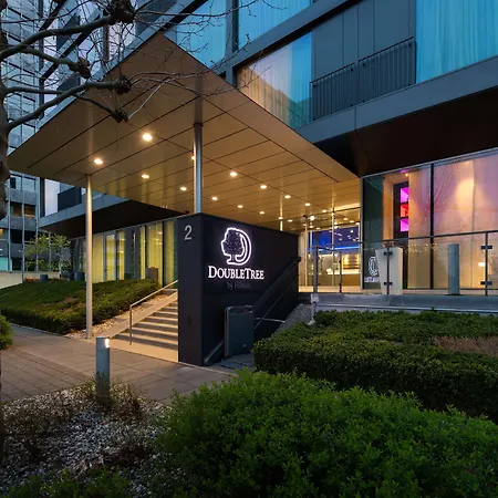 Doubletree By Hilton Frankfurt Niederrad فندق 4*