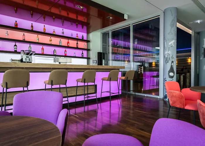 Hotel Doubletree By Hilton Frankfurt Niederrad 4*