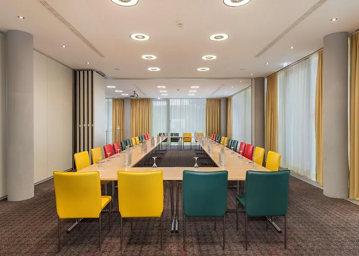 Doubletree By Hilton Frankfurt Niederrad 4*