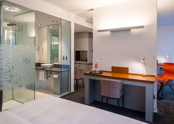 Doubletree By Hilton Frankfurt Niederrad 4*