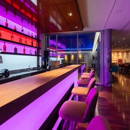 Doubletree By Hilton Frankfurt Niederrad 4*