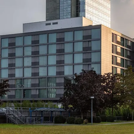 Doubletree By Hilton Frankfurt Niederrad Hotel Francoforte sul Meno