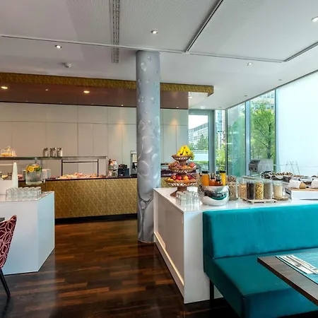 Doubletree By Hilton Frankfurt Niederrad Hotel Francoforte sul Meno