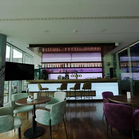 Wyndham Frankfurt Niederrad 4*