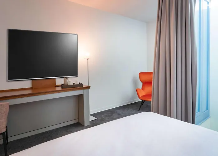 호텔 Doubletree By Hilton Frankfurt Niederrad 4*