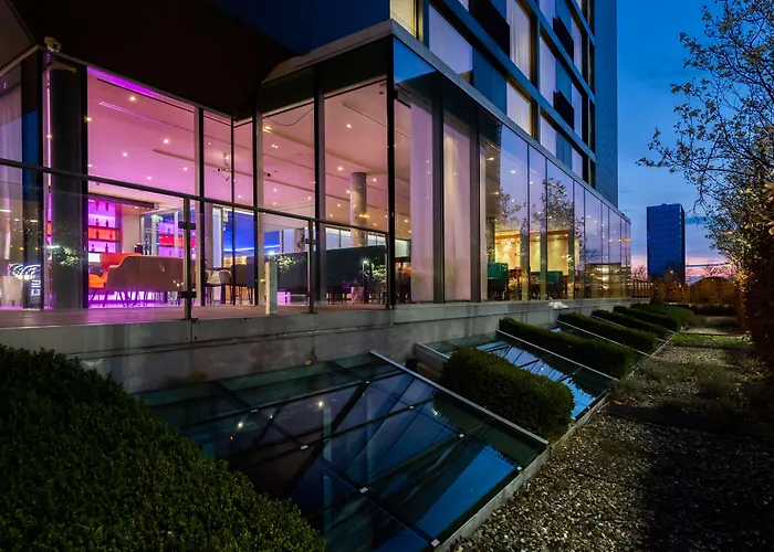 Doubletree By Hilton Frankfurt Niederrad 호텔