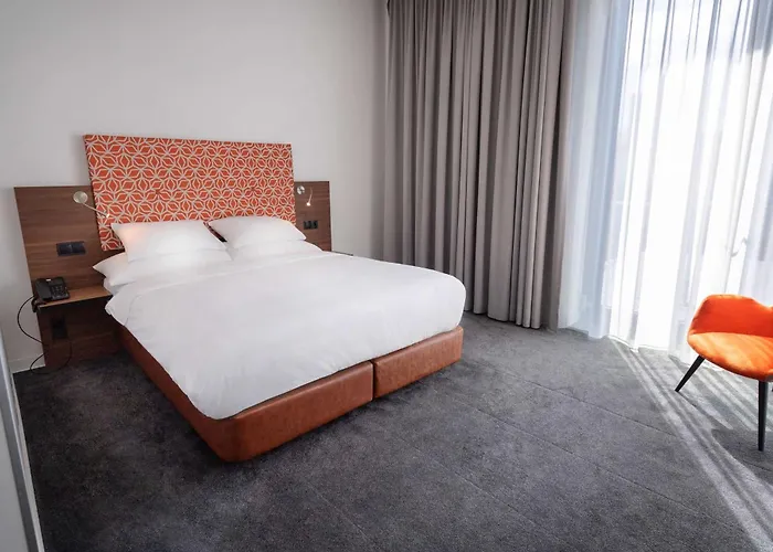 호텔 Doubletree By Hilton Frankfurt Niederrad 4*