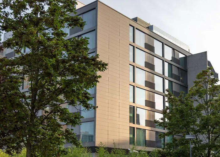 Doubletree By Hilton Frankfurt Niederrad 4*