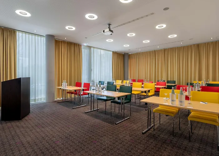 호텔 Doubletree By Hilton Frankfurt Niederrad 4*