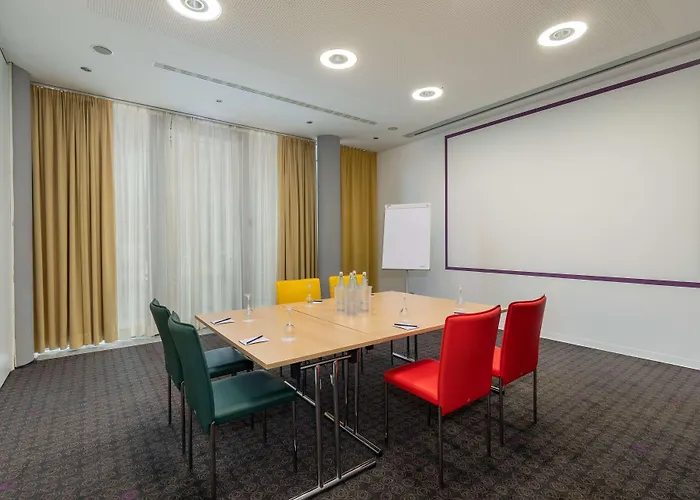 Doubletree By Hilton Frankfurt Niederrad 호텔