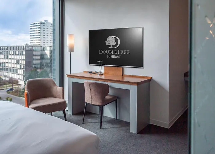 호텔 Doubletree By Hilton Frankfurt Niederrad 4*