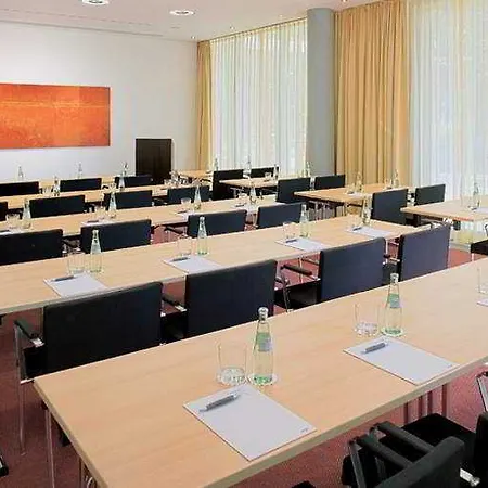 Doubletree By Hilton Frankfurt Niederrad Hotel 4*