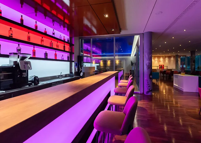 Doubletree By Hilton Frankfurt Niederrad 4*